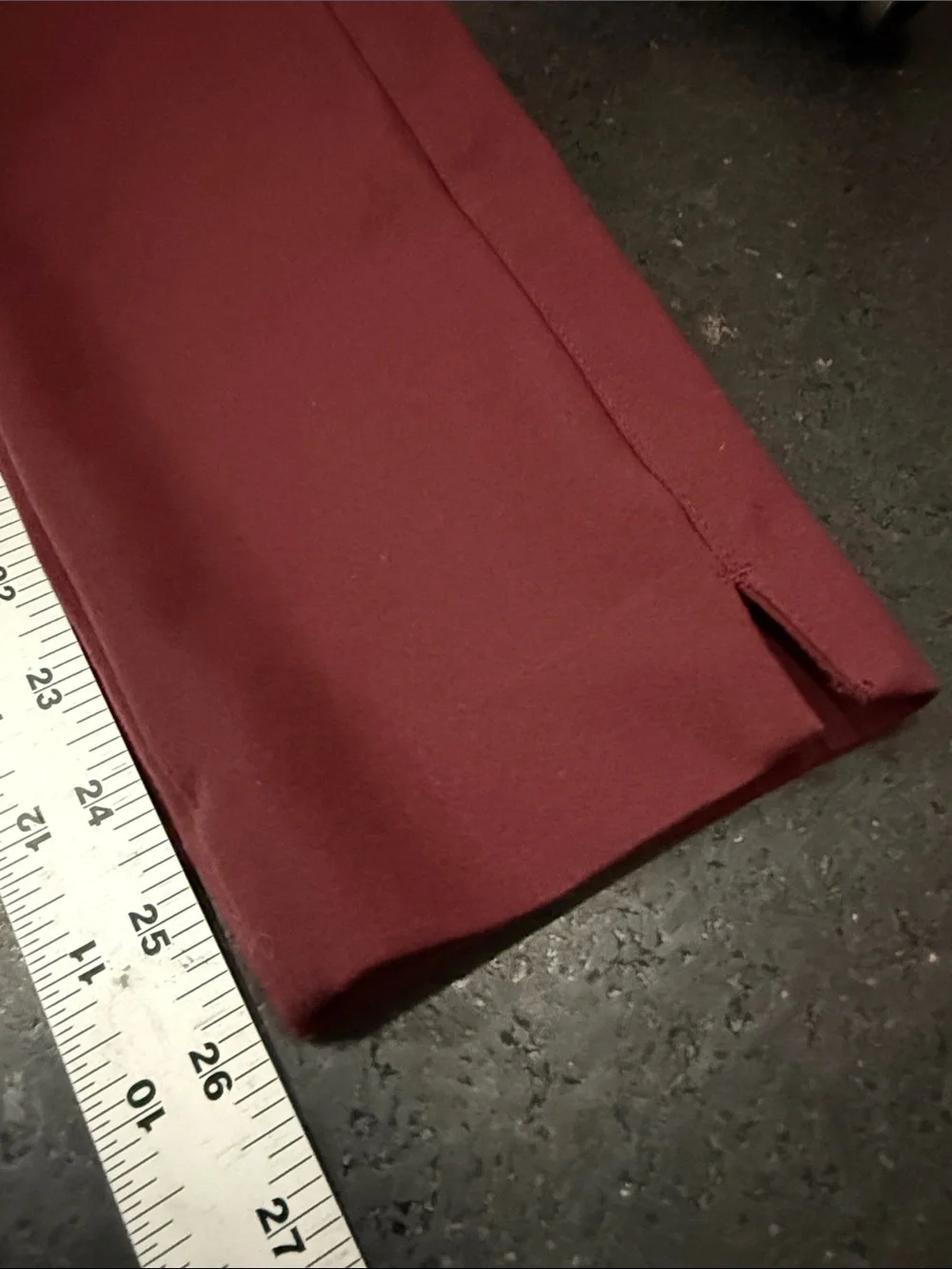 UEC WHITE HOUSE BLACK MARKET The Slim Ankle Empire Plum SZ 0